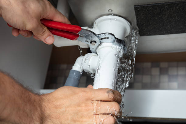 Water damage restoration insurance claims in Pelican Bay, TX